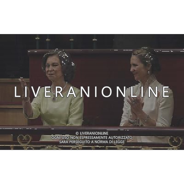 19.06.2014, Congreso de los Diputados, Madrid, ESP, Inthronisierung, Kˆnig Felipe VI, im spanischen Abgeordnetenhaus, im Bild Queen SofÌa of Spain and enfant Elena of Spain // during the Enthronement ceremonies of King Felipe VI at the Congreso de los Diputados in Madrid, Spain on 2014/06/19. EXPA Pictures © 2014, PhotoCredit: EXPA/ Alterphotos/ EFE/Pool *****ATTENTION - OUT of ESP, SUI***** ©photoshot/Agenzia Aldo Liverani sas - ITALY ONLY - EDITORIAL USE ONLY