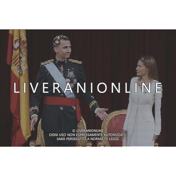 19.06.2014, Congreso de los Diputados, Madrid, ESP, Inthronisierung, Kˆnig Felipe VI, im spanischen Abgeordnetenhaus, im Bild King Felipe VI of Spain and Queen Letizia of Spain // during the Enthronement ceremonies of King Felipe VI at the Congreso de los Diputados in Madrid, Spain on 2014/06/19. EXPA Pictures © 2014, PhotoCredit: EXPA/ Alterphotos/ EFE/Pool *****ATTENTION - OUT of ESP, SUI***** ©photoshot/Agenzia Aldo Liverani sas - ITALY ONLY - EDITORIAL USE ONLY