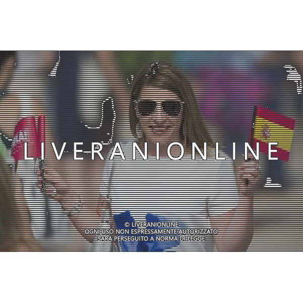 19.06.2014, Plaza de Oriente, Madrid, ESP, Inthronisierung, Kˆnig Felipe VI, warten auf Kˆnig Philipp VI und Kˆnigin Letizia, im Bild Ambient at the exterior of the Royal Palace, waiting for King Felipe VI // during the Enthronement ceremonies of King Felipe VI at the Plaza de Oriente in Madrid, Spain on 2014/06/19. EXPA Pictures © 2014, PhotoCredit: EXPA/ Alterphotos/ Carlos Dafonte *****ATTENTION - OUT of ESP, SUI***** ©photoshot/Agenzia Aldo Liverani sas - ITALY ONLY - EDITORIAL USE ONLY