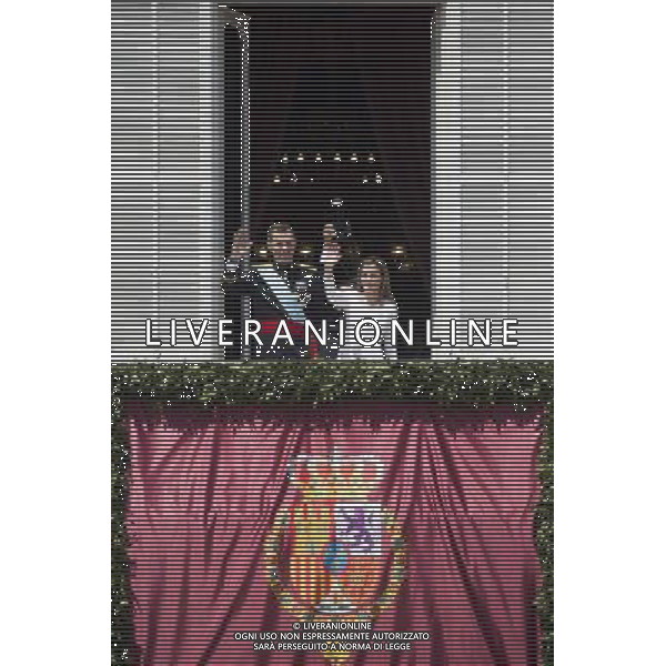 19.06.2014, Palacio Real, Madrid, ESP, Inthronisierung, Kˆnig Felipe VI, im Bild New Kings of Spain Felipe VI and Letizia At The \'Royal Palace\' with the Royal Family // during the Enthronement ceremonies of King Felipe VI at the Palacio Real in Madrid, Spain on 2014/06/19. EXPA Pictures © 2014, PhotoCredit: EXPA/ Alterphotos/ Carlos Dafonte *****ATTENTION - OUT of ESP, SUI***** ©photoshot/Agenzia Aldo Liverani sas - ITALY ONLY - EDITORIAL USE ONLY