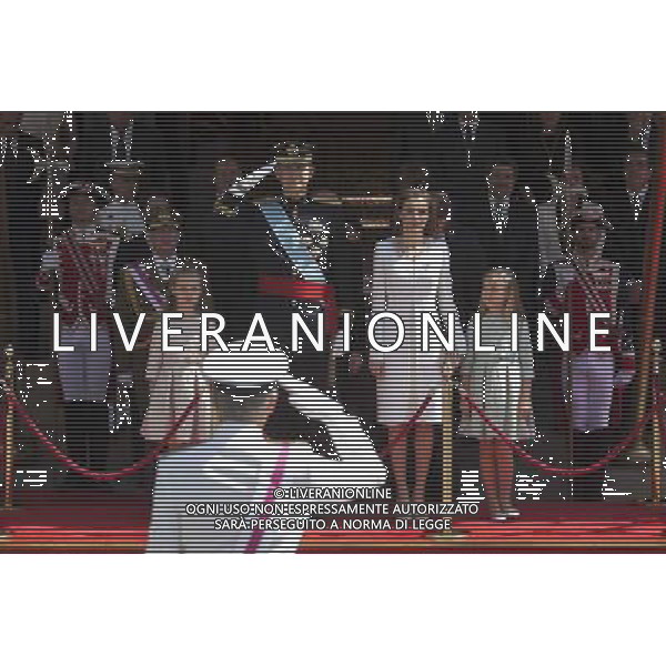 19.06.2014, Madrid, ESP, Abdankung KË†nig Juan Carlos, KrË†nungszeremonie, im Bild King Felipe VI of Spain and Queen Letizia of Spain leave Congreso de los Diputados with their children Princess Sofia and infant Elena // during the celebration of the coronation ceremony. Kin Juan I of Spain abdicated on his son Felipe at the beginning of June. Madrid, Spain on 2014/06/19. EXPA Pictures Â© 2014, PhotoCredit: EXPA/ Alterphotos/ Victor Blanco *****ATTENTION - OUT of ESP, SUI***** Â©photoshot/Agenzia Aldo Liverani sas - ITALY ONLY - EDITORIAL USE ONLY