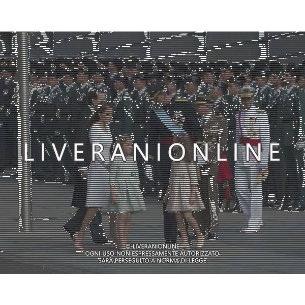 (140619) -- MADRID, June 19, 2014 () -- Spain\'s King Felipe VI (C), Spain\'s Queen Letizia (2nd L), Spanish Crown Princess of Asturias Leonor (3rd R) and Spanish Princess Sofia (3rd L) attend a military review prior to the new king\'s succession ceremony in Madrid, Spain, June 19, 2014. Felipe VI was crowned on Thursday at the lower house of parliament. (/Xie Haining) (srb) Â©photoshot/Agenzia Aldo Liverani sas - ITALY ONLY - EDITORIAL USE ONLY