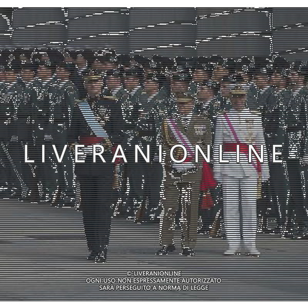 (140619) -- MADRID, June 19, 2014 () -- Spain\'s King Felipe VI (1st L) attends a military review prior to the new king\'s succession ceremony in Madrid, Spain, June 19, 2014. Felipe VI was crowned on Thursday at the lower house of parliament. (/Xie Haining) (srb) Â©photoshot/Agenzia Aldo Liverani sas - ITALY ONLY - EDITORIAL USE ONLY
