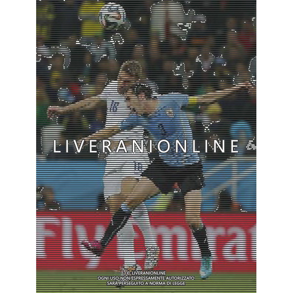 (140619) -- SAO PAULO, June 19, 2014 () -- Uruguay\'s Diego Godin (front) vies with England\'s Rickie Lambert during a Group D match between Uruguay and England of 2014 FIFA World Cup at the Arena de Sao Paulo Stadium in Sao Paulo, Brazil, June 19, 2014. Uruguay won 2-1 over England. (/Zhou Lei)(xzj) 2014 FIFA World Cup Brazil Group D match between Uruguay and England at Arena de Sao Paulo on June 19, 2014 in Sao Paulo, Brazil. ©photoshot/Agenzia Aldo Liverani sas - ITALY ONLY - EDITORIAL USE ONLY