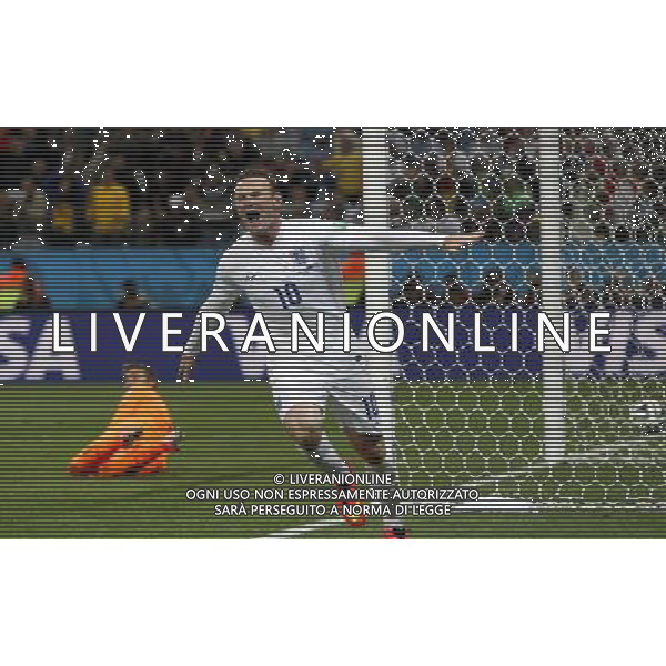 (140619) -- SAO PAULO, June 19, 2014 () -- England\'s Wayne Rooney celebrates a goal during a Group D match between Uruguay and England of 2014 FIFA World Cup at the Arena de Sao Paulo Stadium in Sao Paulo, Brazil, June 19, 2014. Uruguay won 2-1 over England. (/Zhou Lei)(xzj) 2014 FIFA World Cup Brazil Group D match between Uruguay and England at Arena de Sao Paulo on June 19, 2014 in Sao Paulo, Brazil. ©photoshot/Agenzia Aldo Liverani sas - ITALY ONLY - EDITORIAL USE ONLY