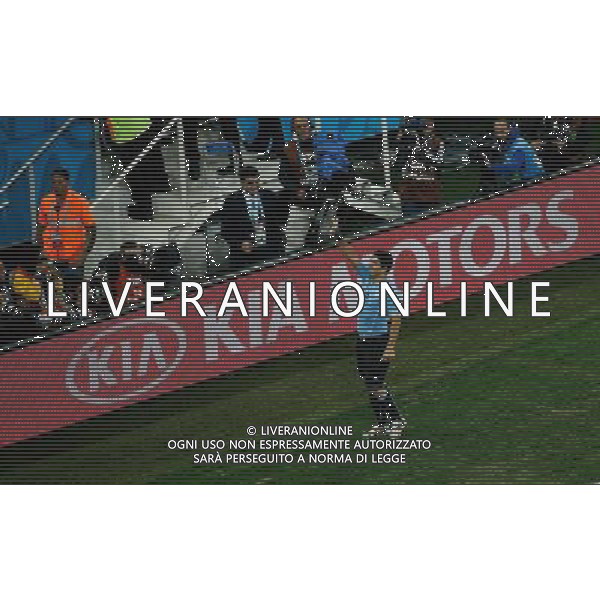 (140619) -- SAO PAULO, June 19, 2014 () -- Uruguay\'s Luis Suarez celebrates the second goal during a Group D match between Uruguay and England of 2014 FIFA World Cup at the Arena de Sao Paulo Stadium in Sao Paulo, Brazil, June 19, 2014. Uruguay won 2-1 over England on Thursday.(/Liao Yujie)(rh) 2014 FIFA World Cup Brazil Group D match between Uruguay and England at Arena de Sao Paulo on June 19, 2014 in Sao Paulo, Brazil. ©photoshot/Agenzia Aldo Liverani sas - ITALY ONLY - EDITORIAL USE ONLY