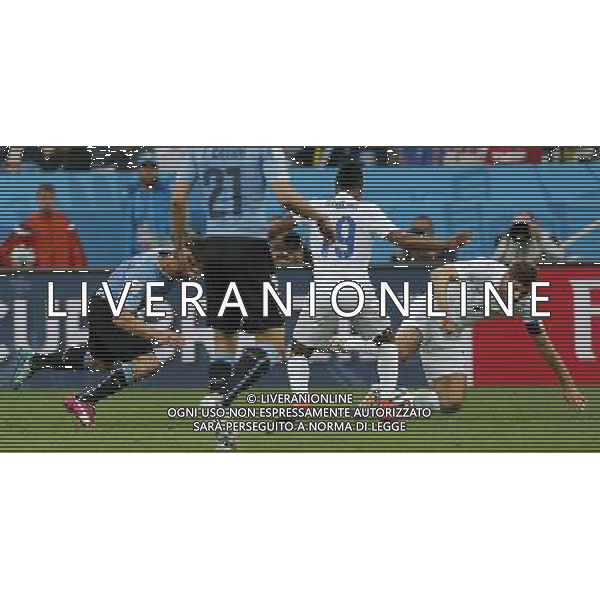 (140619) -- SAO PAULO, June 19, 2014 () -- England\'s Steven Gerrard (1st R) vies with Uruguay\'s Cristian Rodriguez (1st L) during a Group D match between Uruguay and England of 2014 FIFA World Cup at the Arena de Sao Paulo Stadium in Sao Paulo, Brazil, June 19, 2014.(/Zhou Lei)(xzj) 2014 FIFA World Cup Brazil Group D match between Uruguay and England at Arena de Sao Paulo on June 19, 2014 in Sao Paulo, Brazil. ©photoshot/Agenzia Aldo Liverani sas - ITALY ONLY - EDITORIAL USE ONLY