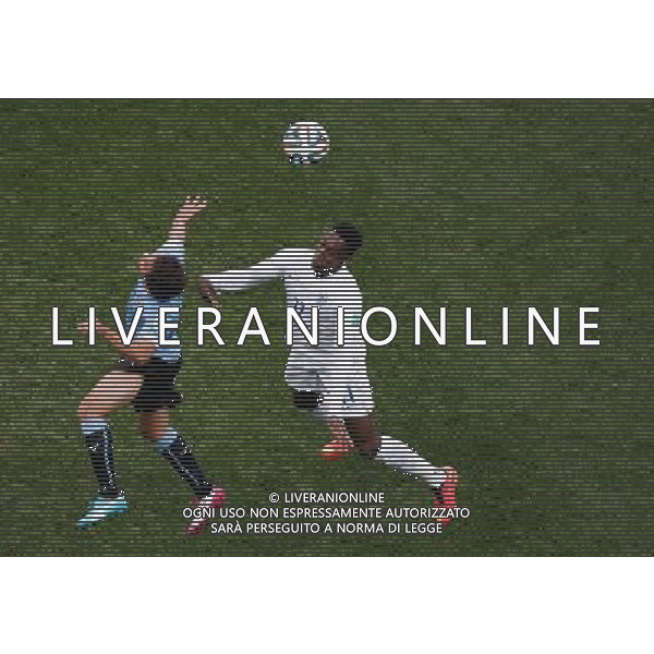 (140619) -- SAO PAULO, June 19, 2014 () -- England\'s Danny Welbeck competes for a header with Uruguay\'s Alvaro Gonzalez during a Group D match between Uruguay and England of 2014 FIFA World Cup at the Arena de Sao Paulo Stadium in Sao Paulo, Brazil, June 19, 2014.(/Liao Yujie)(rh) 2014 FIFA World Cup Brazil Group D match between Uruguay and England at Arena de Sao Paulo on June 19, 2014 in Sao Paulo, Brazil. ©photoshot/Agenzia Aldo Liverani sas - ITALY ONLY - EDITORIAL USE ONLY