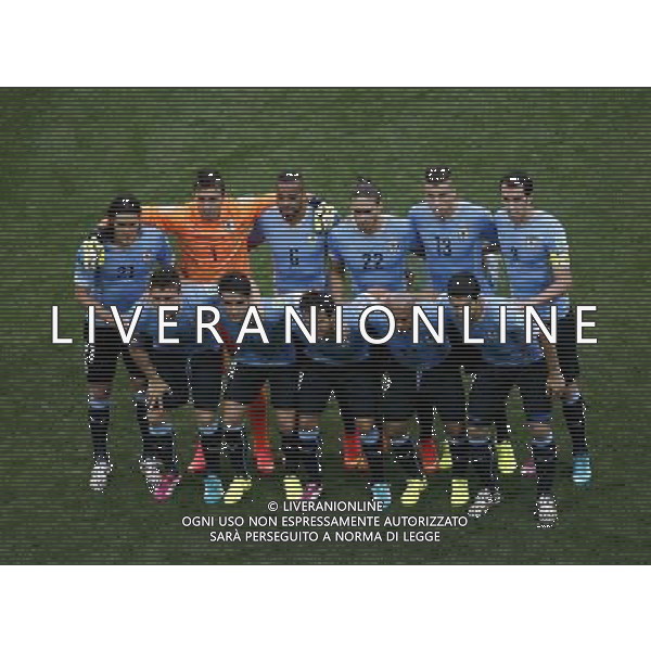 (140619) -- SAO PAULO, June 19, 2014 () -- Uruguay\'s national team players pose for a group photo before a Group D match between Uruguay and England of 2014 FIFA World Cup at the Arena de Sao Paulo Stadium in Sao Paulo, Brazil, June 19, 2014.(/Liao Yujie)(pcy) 2014 FIFA World Cup Brazil Group D match between Uruguay and England at Arena de Sao Paulo on June 19, 2014 in Sao Paulo, Brazil. ©photoshot/Agenzia Aldo Liverani sas - ITALY ONLY - EDITORIAL USE ONLY