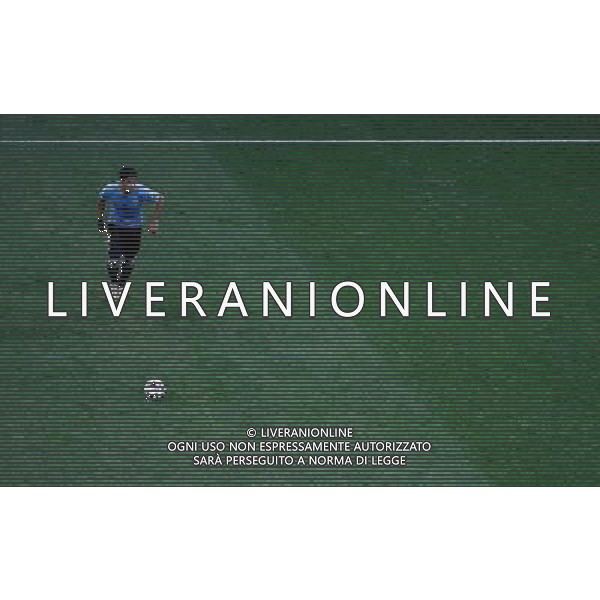 (140619) -- SAO PAULO, June 19, 2014 () -- Uruguay\'s Luis Suarez kicks a freeball during a Group D match between Uruguay and England of 2014 FIFA World Cup at the Arena de Sao Paulo Stadium in Sao Paulo, Brazil, June 19, 2014.Uruguay won 2-1 over England on Thursday.(/Liao Yujie)(pcy) ©photoshot/Agenzia Aldo Liverani sas - ITALY ONLY - EDITORIAL USE ONLY