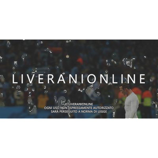 (140619) -- SAO PAULO, June 19, 2014 () -- England\'s Wayne Rooney reacts after a Group D match between Uruguay and England of 2014 FIFA World Cup at the Arena de Sao Paulo Stadium in Sao Paulo, Brazil, June 19, 2014.Uruguay won 2-1 over England on Thursday.(/Zhou Lei)(pcy) ©photoshot/Agenzia Aldo Liverani sas - ITALY ONLY - EDITORIAL USE ONLY
