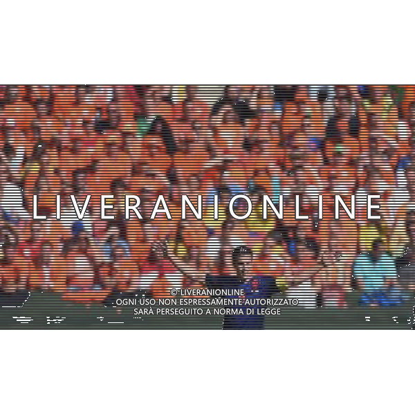 (140618) -- PORTO ALEGRE, June 18, 2014 () -- Netherlands\' Robin van Persie reacts during a Group B match between Australia and Netherlands of 2014 FIFA World Cup at the Estadio Beira-Rio Stadium in Porto Alegre, Brazil, June 18, 2014. Netherlands won 3-2 over Australia on Wednesday. (/Li Ga)(pcy) ©photoshot/Agenzia Aldo Liverani sas - ITALY ONLY - EDITORIAL USE ONLY