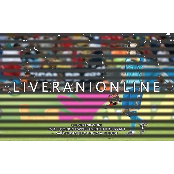 (140618) -- RIO DE JANEIRO, June 18, 2014 () -- Spain\'s goalkeeper Iker Casillas reacts after a Group B match between Spain and Chile of 2014 FIFA World Cup at the Estadio do Maracana Stadium in Rio de Janeiro, Brazil, June 18, 2014. Chile won 2-0 over Spain on Wednesday.(/Wang Lili)(pcy) ©photoshot/Agenzia Aldo Liverani sas - ITALY ONLY - EDITORIAL USE ONLY
