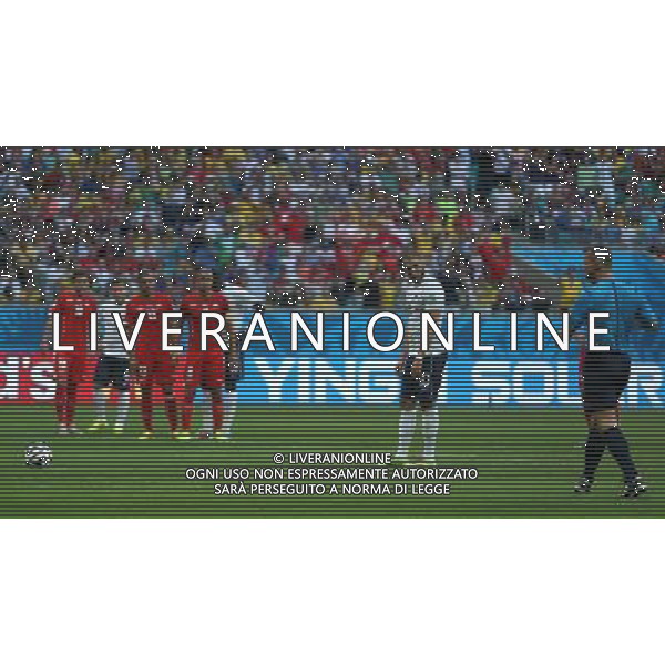 (140620) -- SALVADOR, June 20, 2014 () -- France\'s Karim Benzema (2nd R) gets ready for a penalty kick during a Group E match between Switzerland and France of 2014 FIFA World Cup at the Arena Fonte Nova Stadium in Salvador, Brazil, on June 20, 2014.(/Cao Can)(pcy) AG ALDO LIVERANI SAS ONLY ITALY
