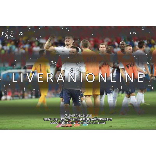 Joie France - Olivier GIROUD / Mathieu VALBUENA - 20.06.2014 - Suisse / France - Coupe du Monde 2014 - Photo : Dave Winter / Icon Sport /AGENZIA ALDO LIVERANI SAS - ITALY ONLY - Svizzera Vs Francia partita del Gruppo E Coppa del Mondo FIFA 2014 presso l\'Arena Stadio Fonte Nova di Salvador, in Brasile, il 20 giugno 2014