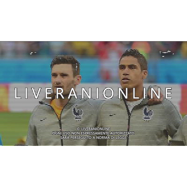 Hugo LLORIS / Raphael VARANE - 20.06.2014 - Suisse / France - Coupe du Monde 2014 -Salvador Photo : Dave Winter / Icon Sport