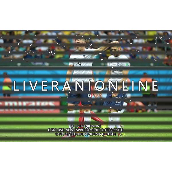 Olivier GIROUD / Karim BENZEMA - 20.06.2014 - Suisse / France - Coupe du Monde 2014 -Salvador Photo : Dave Winter / Icon Sport