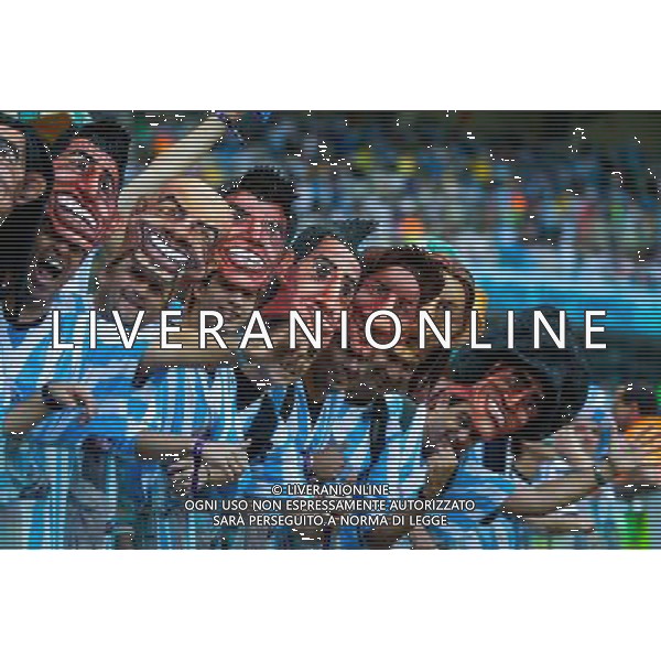 (140621) -- BELO HORIZONTE, June 21, 2014 () -- Fans of Argentina cheer for the team ahead of a Group F match between Argentina and Iran of 2014 FIFA World Cup at the Estadio Mineirao Stadium in Belo Horizonte, Brazil, June 21, 2014. (/Liu Bin)(zc) (SP)BRAZIL-BELO HORIZONTE-WORLD CUP 2014-GROUP F-ARGENTINA VS IRAN-FANS PUBLICATIONxNOTxINxCHN Belo Horizons June 21 2014 supporters of Argentina Cheer for The team Ahead of A Group F Match between Argentina and Iran of 2014 FIFA World Cup AT The Estadio Mineirao Stage in Belo Horizons Brazil June 21 2014 Liu am ZC SP Brazil Belo Horizons World Cup 2014 Group F Argentina vs Iran supporters PUBLICATIONxNOTxINxCHN ©PHOTOSHOT/AGENZIA ALDO LIVERANI SAS - ITALY ONLY - EDITORIAL USE ONLY - ARGENTINA Vs IRAN partita del gruppo di F Coppa del mondo FIFA 2014 Mineirao stadio Estadio a Belo Horizonte, in Brasile, 21 giugno 2014