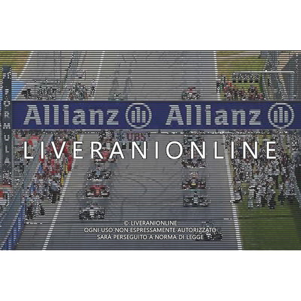 Pole sitter Felipe Massa (BRA) Williams FW36 leads the field away on the formation lap. 22.06.2014. Formula 1 World Championship, Rd 8, Austrian Grand Prix, Spielberg, Austria, Race Day. - www.xpbimages.com, EMail: requests@xpbimages.com - copy of publication required for printed pictures. Every used picture is fee-liable. © Copyright: Moy / XPB Images AG ALDO LIVERANI SAS ONLY ITALY