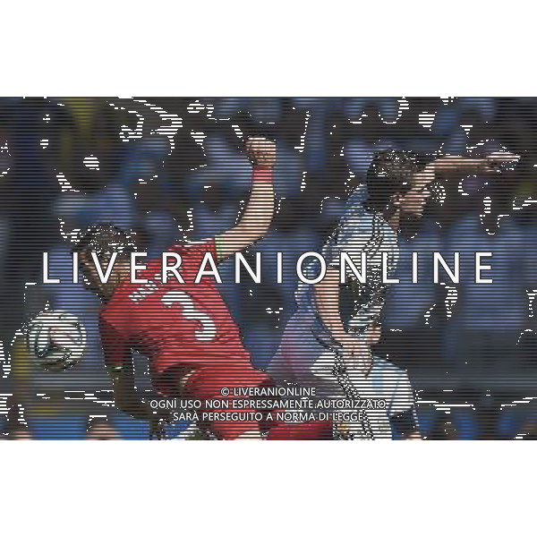 (140621) -- BELO HORIZONTE, June 21, 2014 () -- Fernando Gago (R) of Argentina vies with Ehsan Hajsafi of Iran during a Group F match between Argentina and Iran of 2014 FIFA World Cup at the Estadio Mineirao Stadium in Belo Horizonte, Brazil, June 21, 2014. Argentina won 1-0. (/Qi Heng)(wll) ©PHOTOSHOT/AGENZIA ALDO LIVERANI SAS - ITALY ONLY - EDITORIAL USE ONLY - ARGENTINA Vs IRAN partita del gruppo di F Coppa del mondo FIFA 2014 Mineirao stadio Estadio a Belo Horizonte, in Brasile, 21 giugno 2014