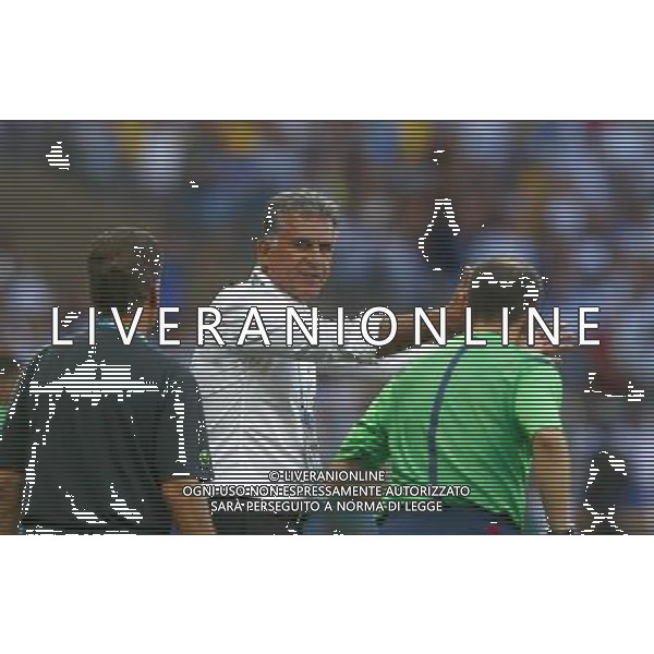 (140621) -- BELO HORIZONTE, June 21, 2014 () -- Carlos Queiroz (C), head coach of Iran gestures during a Group F match between Argentina and Iran of 2014 FIFA World Cup at the Estadio Mineirao Stadium in Belo Horizonte, Brazil, June 21, 2014. Iran lost the match 0-1. (/Liu Bin)(zc) ©PHOTOSHOT/AGENZIA ALDO LIVERANI SAS - ITALY ONLY - EDITORIAL USE ONLY - ARGENTINA Vs IRAN partita del gruppo di F Coppa del mondo FIFA 2014 Mineirao stadio Estadio a Belo Horizonte, in Brasile, 21 giugno 2014