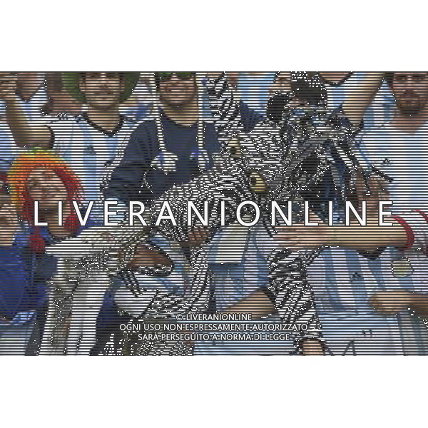 (140621) -- BELO HORIZONTE, June 21, 2014 () -- Fans of Argentina cheer for the team ahead of a Group F match between Argentina and Iran of 2014 FIFA World Cup at the Estadio Mineirao Stadium in Belo Horizonte, Brazil, June 21, 2014. (/Liu Bin)(zc) ©PHOTOSHOT/AGENZIA ALDO LIVERANI SAS - ITALY ONLY - EDITORIAL USE ONLY - ARGENTINA Vs IRAN partita del gruppo di F Coppa del mondo FIFA 2014 Mineirao stadio Estadio a Belo Horizonte, in Brasile, 21 giugno 2014