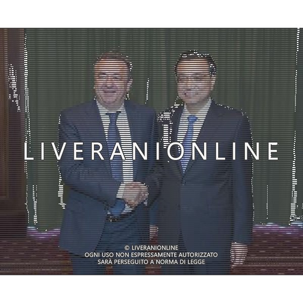 (140621) -- HERAKLION, June 21, 2014 () -- Chinese Premier Li Keqiang (R) meets with Crete Governor Stavros Arnaoutakis in Heraklion, Crete, Greece, June 21, 2014. (/Wang Ye) (mp) GREECE-CRETE-CHINA-LI KEQIANG-ARNAOUTAKIS-MEETING (CN) PUBLICATIONxNOTxINxCHN Heraklion June 21 2014 Chinese Premier left Keqiang r Meets With Crete Governor Stavros in Heraklion Crete Greece June 21 2014 Wang Ye MP Greece Crete China left Keqiang Meeting CN PUBLICATIONxNOTxINxCHN ©PHOTOSHOT/AGENZIA ALDO LIVERANI SAS - ITALY ONLY - EDITORIAL USE ONLY