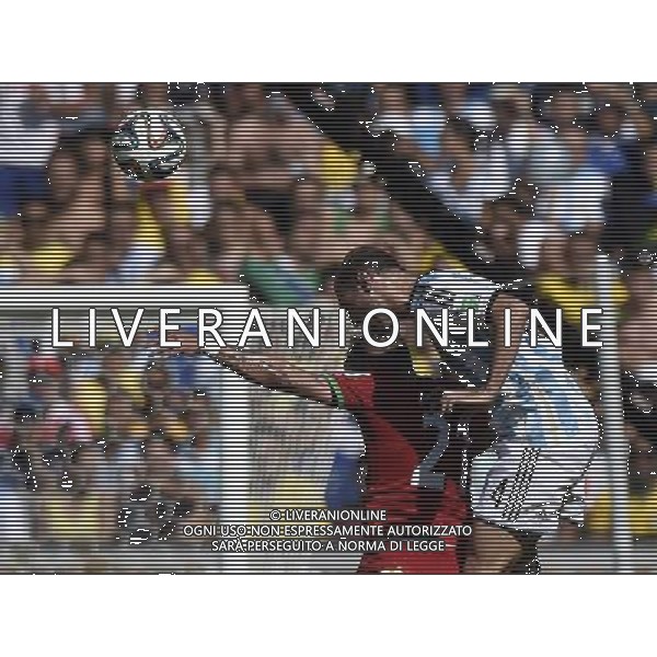 (140621) -- BELO HORIZONTE, June 21, 2014 () -- Pablo Zabaleta (R) of Argentina vie for the ball with Ashkan Dejagah of Iran during a Group F match between Argentina and Iran of 2014 FIFA World Cup at the Estadio Mineirao Stadium in Belo Horizonte, Brazil, June 21, 2014. (/Qi Heng)(wll) ©photoshot/AGENZIA ALDO LIVERANI SAS - ITALY ONLY - ARGENTINA Vs IRAN partita del gruppo di F Coppa del mondo FIFA 2014 Mineirao stadio Estadio a Belo Horizonte, in Brasile, 21 giugno 2014