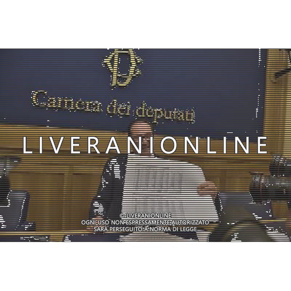 Giancarlo Galan l\'ex governatore del Veneto ha convocato una conferenza stampa alla Camera dei Deputati a Montecitorio per rispondere alle accuse mossegli nello scandalo degli appalti nell \'inchiesta Mose - Roma 23 giugno 2014 ©Corradetti/Agenzia Aldo Liverani sas