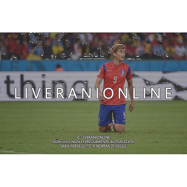 (140622) -- PORTO ALEGRE, June 22, 2014 () -- Son Heung Min of Korea Republic reacts after a Group H match between Korea Republic and Algeria of 2014 FIFA World Cup at the Estadio Beira-Rio Stadium in Porto Alegre, Brazil, June 22, 2014. Algeria beat Korea Republic 4-2. (/Li Ga)(zc) ©PHOTOSHOT/Agenzia Aldo Liverani sas - ITALY ONLY - EDITORIAL USE ONLY