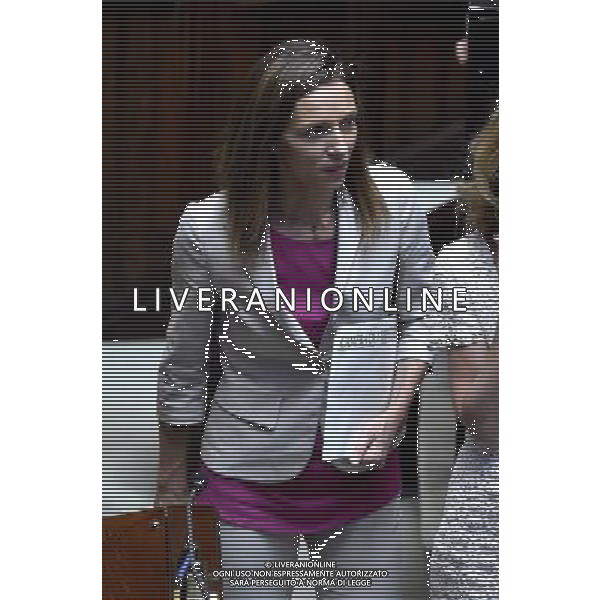 Roma - 24/06/2014 - Montecitorio - Comunicazioni del Presidente del Consiglio dei ministri in vista del Consiglio europeo del 26 e 27 giugno e sulle linee programmatiche del semestre di presidenza italiana del Consiglio dell\'Unione europea - nella foto: Valentina Vezzali / Ph. Fabrizio Corradetti - Ag. Aldo Liverani sas