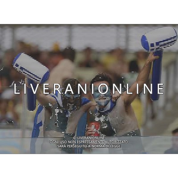 (140624) -- FORTALEZA, June 24, 2014 () -- Greece\'s fans cheer prior to a Group C match between Greece and Cote d\'Ivoire of 2014 FIFA World Cup at the Estadio Castelao Stadium in Fortaleza, Brazil, June 24, 2014. (/Yang Lei)(xzj) AG ALDO LIVERANI SAS ONLY ITALY