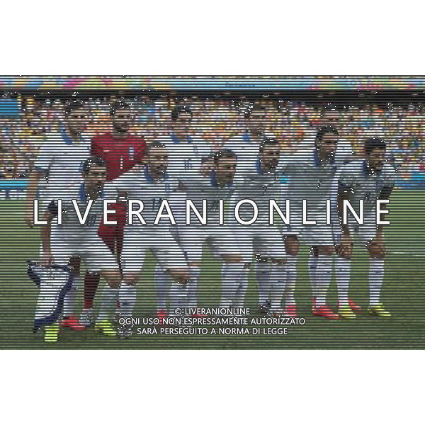 (140624) -- FORTALEZA, June 24, 2014 () -- Greece\'s players pose for a photo prior to a Group C match between Greece and Cote d\'Ivoire of 2014 FIFA World Cup at the Estadio Castelao Stadium in Fortaleza, Brazil, June 24, 2014. (/Cao Can)(xzj) AG ALDO LIVERANI SAS ONLY ITALY