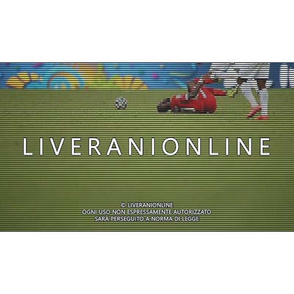 (140625) -- MANAUS, June 25, 2014 () -- Switzerland\'s Johan Djourou lies down after being hit during a Group E match between Honduras and Switzerland of 2014 FIFA World Cup at the Arena Amazonia Stadium in Manaus, Brazil, on June 25, 2014. Switzerland won 3-0 over Honduras on Wednesday. (/Li Ming)(pcy) AG ALDO LIVERANI SAS ONLY ITALY