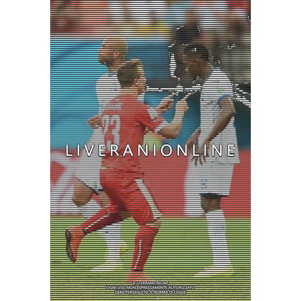 (140625) -- MANAUS, June 25, 2014 () -- Switzerland\'s Xherdan Shaqiri (front) celebrates for his hat-trick during a Group E match between Honduras and Switzerland of 2014 FIFA World Cup at the Arena Amazonia Stadium in Manaus, Brazil, on June 25, 2014.(/Liu Dawei)(pcy) AG ALDO LIVERANI SAS ONLY ITALY