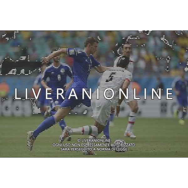 (140625) -- SALVADOR, June 25, 2014 () -- Bosnia And Herzegovina\'s Edin Dzeko runs with the ball during a Group F match between Bosnia And Herzegovina and Iran of 2014 FIFA World Cup at the Arena Fonte Nova Stadium in Salvador, Brazil, June 24, 2014. (/Yang Lei) AG ALDO LIVERANI SAS ONLY ITALY