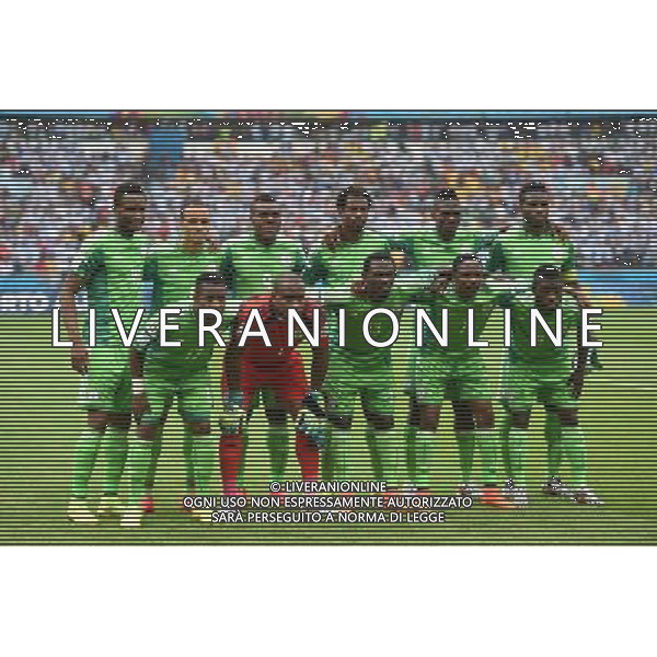(140625) -- PORTO ALEGRE, June 25, 2014 () -- Nigeria\'s players pose for a group photo before a Group F match between Nigeria and Argentina of 2014 FIFA World Cup at the Estadio Beira-Rio Stadium in Porto Alegre, Brazil, on June 25, 2014.(/Li Ga)(pcy) AG ALDO LIVERANI SAS ONLY ITALY
