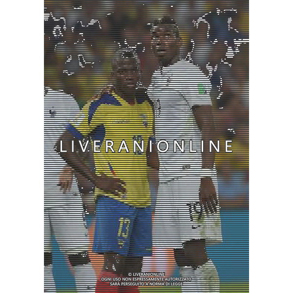(140625) -- RIO DE JANEIRO, June 25, 2014 () -- Ecuador\'s Enner Valencia and France\'s Paul Pogba react during a Group E match between Ecuador and France of 2014 FIFA World Cup at the Estadio do Maracana Stadium in Rio de Janeiro, Brazil, June 25, 2014. (/Wang Yuguo) AG ALDO LIVERANI SAS ONLY ITALY
