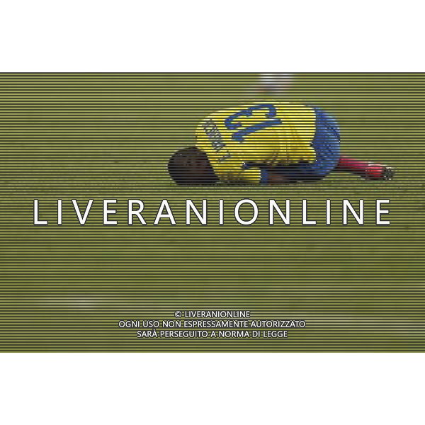 (140625) -- RIO DE JANEIRO, June 25, 2014 () -- Ecuador\'s Enner Valencia falls down during a Group E match between Ecuador and France of 2014 FIFA World Cup at the Estadio do Maracana Stadium in Rio de Janeiro, Brazil, June 25, 2014. (/Wang Lili) AG ALDO LIVERANI SAS ONLY ITALY
