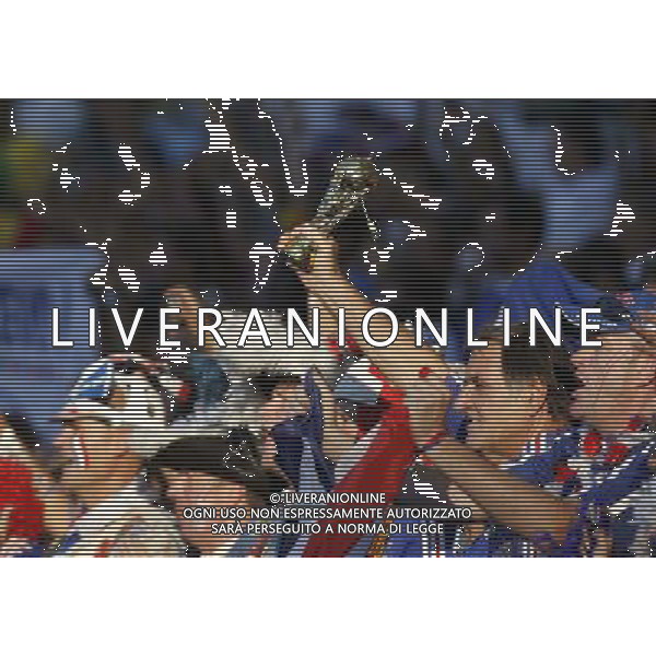 (140625) -- RIO DE JANEIRO, June 25, 2014 () -- France\'s fans pose before a Group E match between Ecuador and France of 2014 FIFA World Cup at the Estadio do Maracana Stadium in Rio de Janeiro, Brazil, June 25, 2014. (/Wang Lili) AG ALDO LIVERANI SAS ONLY ITALY
