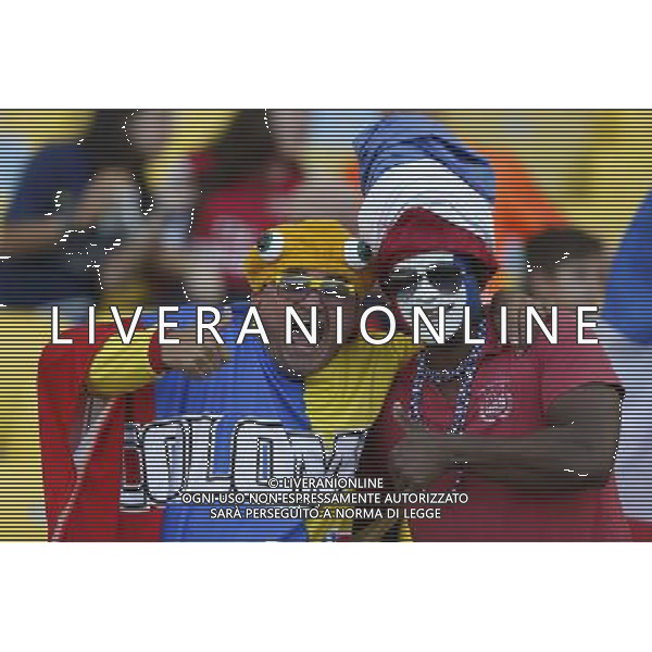 (140625) -- RIO DE JANEIRO, June 25, 2014 () -- Fans pose before a Group E match between Ecuador and France of 2014 FIFA World Cup at the Estadio do Maracana Stadium in Rio de Janeiro, Brazil, June 25, 2014. (/Wang Lili) AG ALDO LIVERANI SAS ONLY ITALY