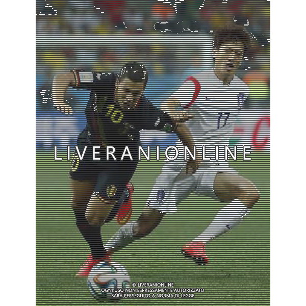 (140626) -- SAO PAULO, June 26, 2014 () -- Korea Republic\'s Lee Chung Yong (R) vies with Belgium\'s Eden Hazard during a Group H match between Korea Republic and Belgium of 2014 FIFA World Cup at the Arena de Sao Paulo Stadium in Sao Paulo, Brazil, on June 26, 2014. Belgium won 1-0 over Korea Republic on Thursday. Belgium and Algeria enter Round of 16 from Group H. (/Chen Jianli)(pcy) ©PHOTOHOT/Agenzia Aldo Liverani sas - ITALY ONLY - EDITORIAL USE ONLY