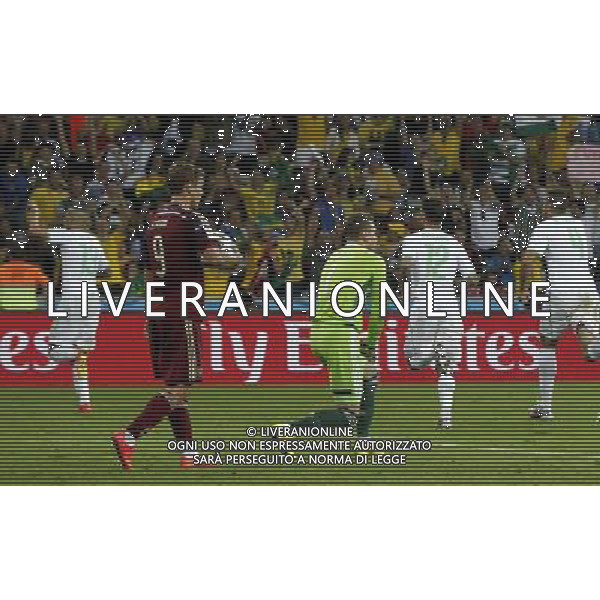 (140626) -- CURITIBA, June 26, 2014 () -- Algeria\'s Islam Slimani (1st L) celebrates the goal during a Group H match between Algeria and Russia of 2014 FIFA World Cup at the Arena da Baixada Stadium in Curitiba, Brazil, June 26, 2014. (/Zhou Lei) ©PHOTOHOT/Agenzia Aldo Liverani sas - ITALY ONLY - EDITORIAL USE ONLY