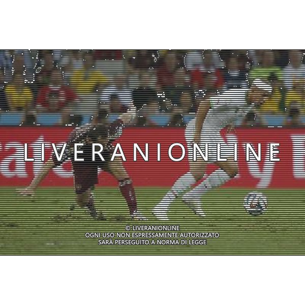 (140626) -- CURITIBA, June 26, 2014 () -- Algeria\'s Sofiane Feghouli vies for the ball during a Group H match between Algeria and Russia of 2014 FIFA World Cup at the Arena da Baixada Stadium in Curitiba, Brazil, June 26, 2014. (/Liao Yujie) ©PHOTOHOT/Agenzia Aldo Liverani sas - ITALY ONLY - EDITORIAL USE ONLY