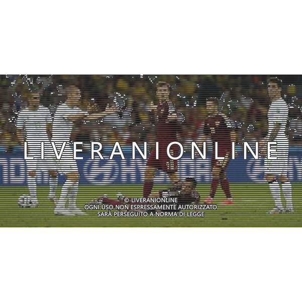 (140626) -- CURITIBA, June 26, 2014 () -- Russia\'s Alexander Samedov falls down during a Group H match between Algeria and Russia of 2014 FIFA World Cup at the Arena da Baixada Stadium in Curitiba, Brazil, June 26, 2014. (/Zhou Lei) ©PHOTOHOT/Agenzia Aldo Liverani sas - ITALY ONLY - EDITORIAL USE ONLY