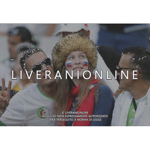 (140626) -- CURITIBA, June 26, 2014 () -- Fans wait for a Group H match between Algeria and Russia of 2014 FIFA World Cup at the Arena da Baixada Stadium in Curitiba, Brazil, June 26, 2014. (/Zhou Lei) ©PHOTOHOT/Agenzia Aldo Liverani sas - ITALY ONLY - EDITORIAL USE ONLY
