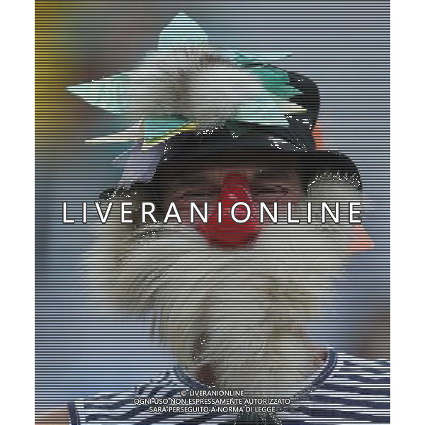 (140626) -- CURITIBA, June 26, 2014 () -- A Russia\'s fan waits for a Group H match between Algeria and Russia of 2014 FIFA World Cup at the Arena da Baixada Stadium in Curitiba, Brazil, June 26, 2014. (/Zhou Lei) ©PHOTOHOT/Agenzia Aldo Liverani sas - ITALY ONLY - EDITORIAL USE ONLY