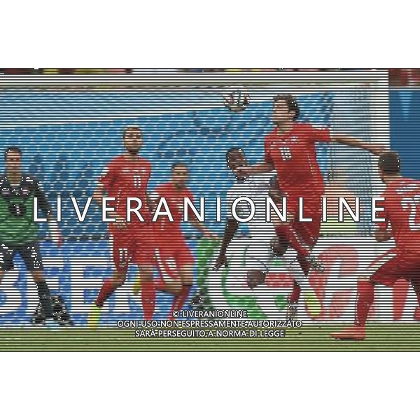 (140625) -- MANAUS, June 25, 2014 () -- Switzerland\'s Admir Mehmedi (2nd R) competes for a header during a Group E match between Honduras and Switzerland of 2014 FIFA World Cup at the Arena Amazonia Stadium in Manaus, Brazil, on June 25, 2014.(/Liu Dawei)(pcy) ©PHOTOSHOT/Agenzia Aldo Liverani sas - ITALY ONLY - EDITORIAL USE ONLY