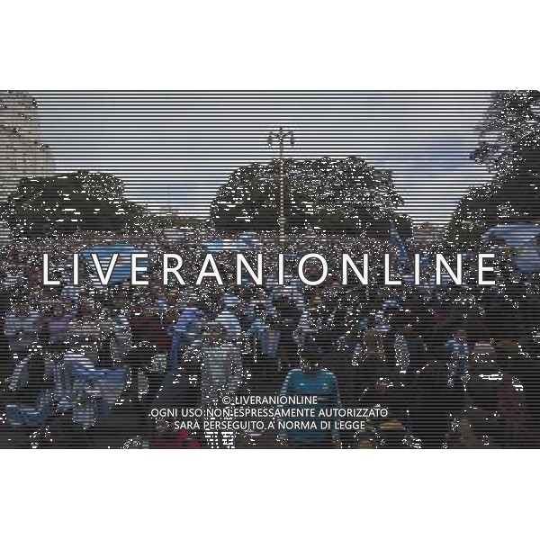 (140625) -- BUENOS AIRES, June 25, 2014 () -- Argentina\'s fans react while watching the broadcast of a Group F match between Argentina and Nigeria of 2014 FIFA World Cup on a screen installed in San Martin Square, Buenos Aires, Argentina, on June 25, 2014.(/Martin Zabala) (rh) ©PHOTOSHOT/Agenzia Aldo Liverani sas - ITALY ONLY - EDITORIAL USE ONLY