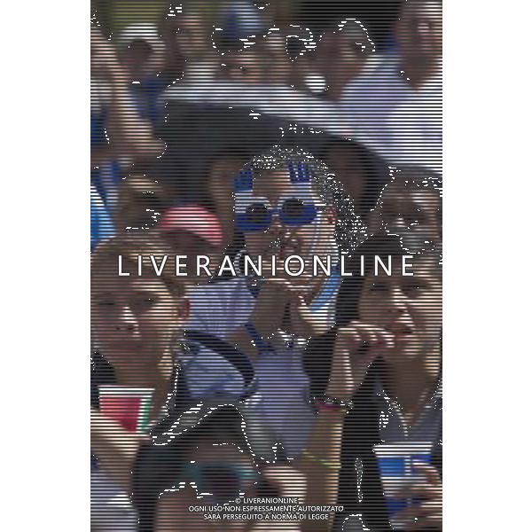 (140625) -- TEGUCIGALPA, June 25, 2014 () -- Supporters of Honduras react while watching the broadcast of a Group E match between Honduras and Switzerland of 2014 FIFA World Cup at the Central Park of Tegucigalpa, capital of Honduras, June 25, 2104. Switzerland won 3-0 over Honduras on Wednesday. (/Rafael Ochoa)(pcy) ©PHOTOSHOT/Agenzia Aldo Liverani sas - ITALY ONLY - EDITORIAL USE ONLY
